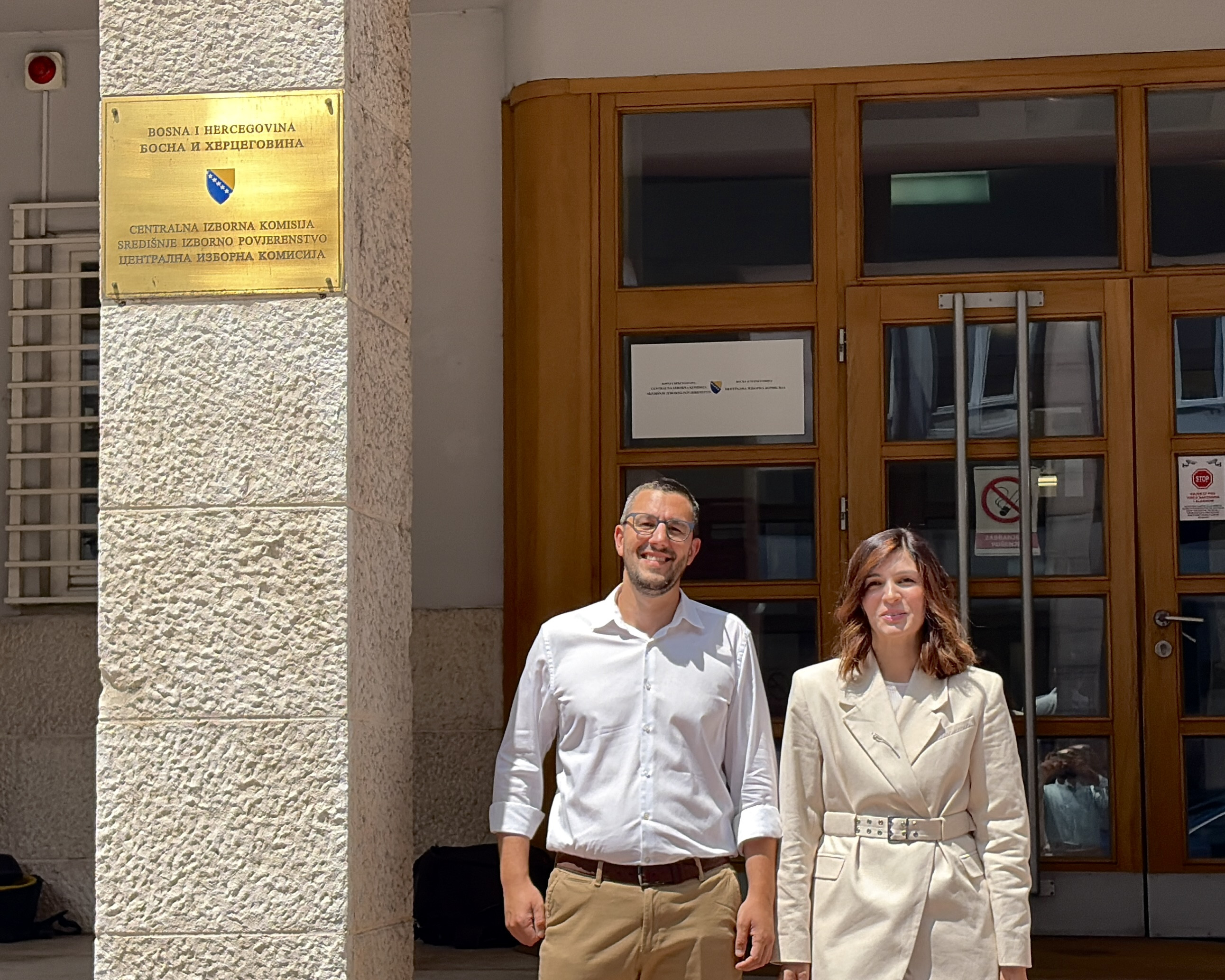 Ćudić predala izborne liste: Protiv onih koji nas vuku u prošlost borimo se hrabrošću, strukom i mladošću
